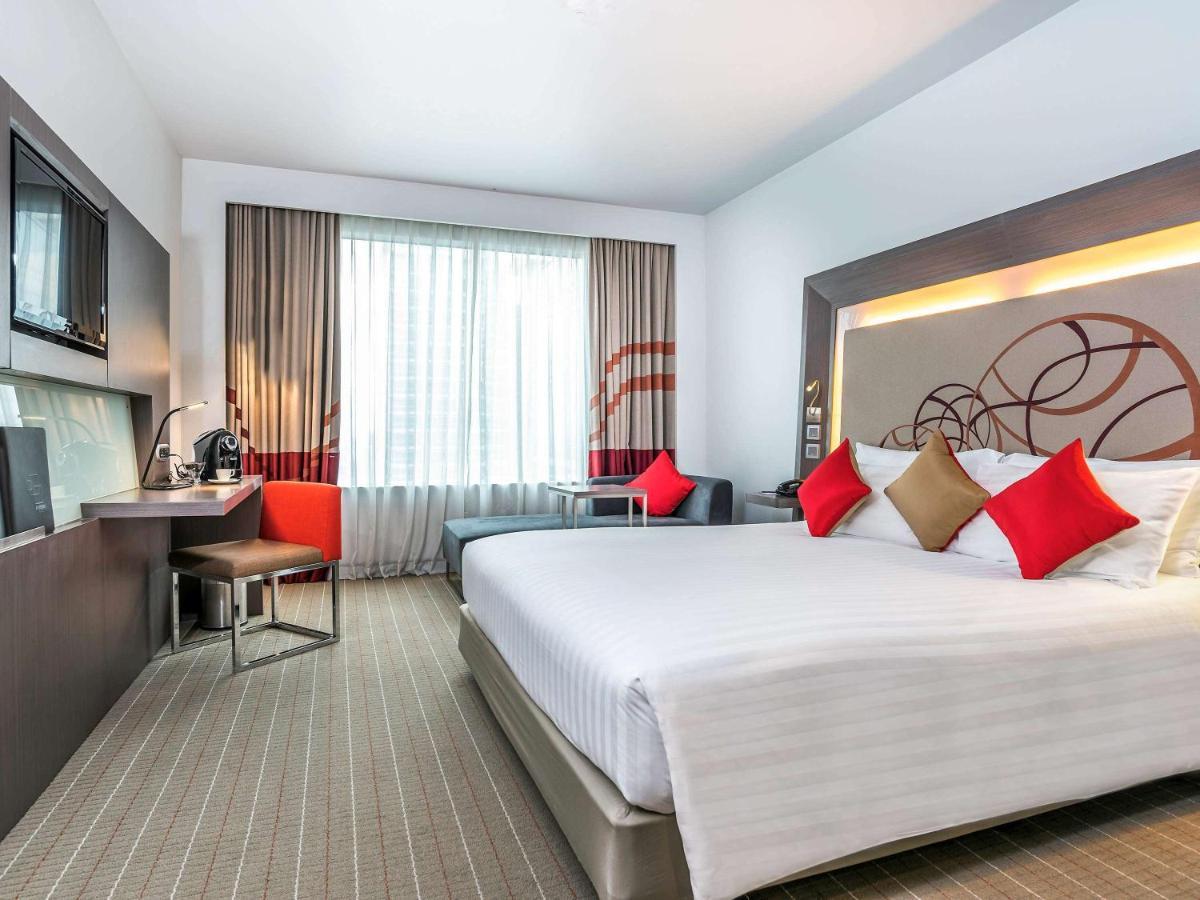 Four Points By Sheraton Bangkok Ploenchit - Formerly Novotel Bangkok Ploenchit מראה חיצוני תמונה