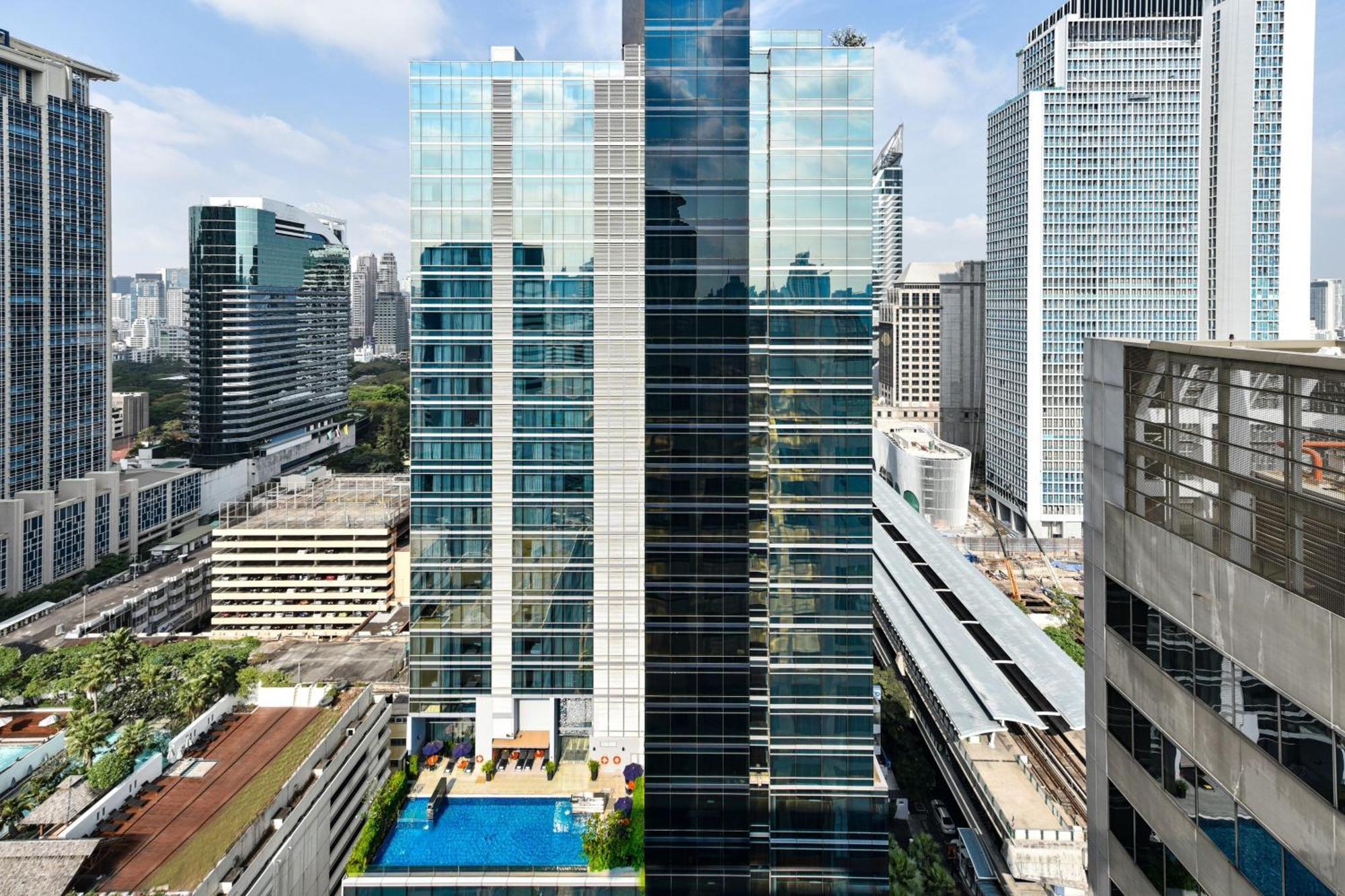 Four Points By Sheraton Bangkok Ploenchit - Formerly Novotel Bangkok Ploenchit מראה חיצוני תמונה